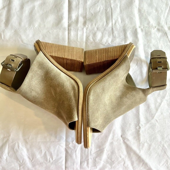 Marc Fisher Sandals Womens 10 M Vashi Ankle Strap Tan Suede Block Heels Casual - Picture 7 of 15